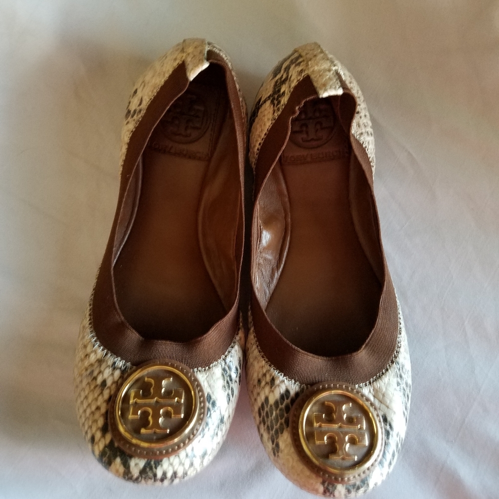 TORY BURCH SNAKE SKIN FLATS